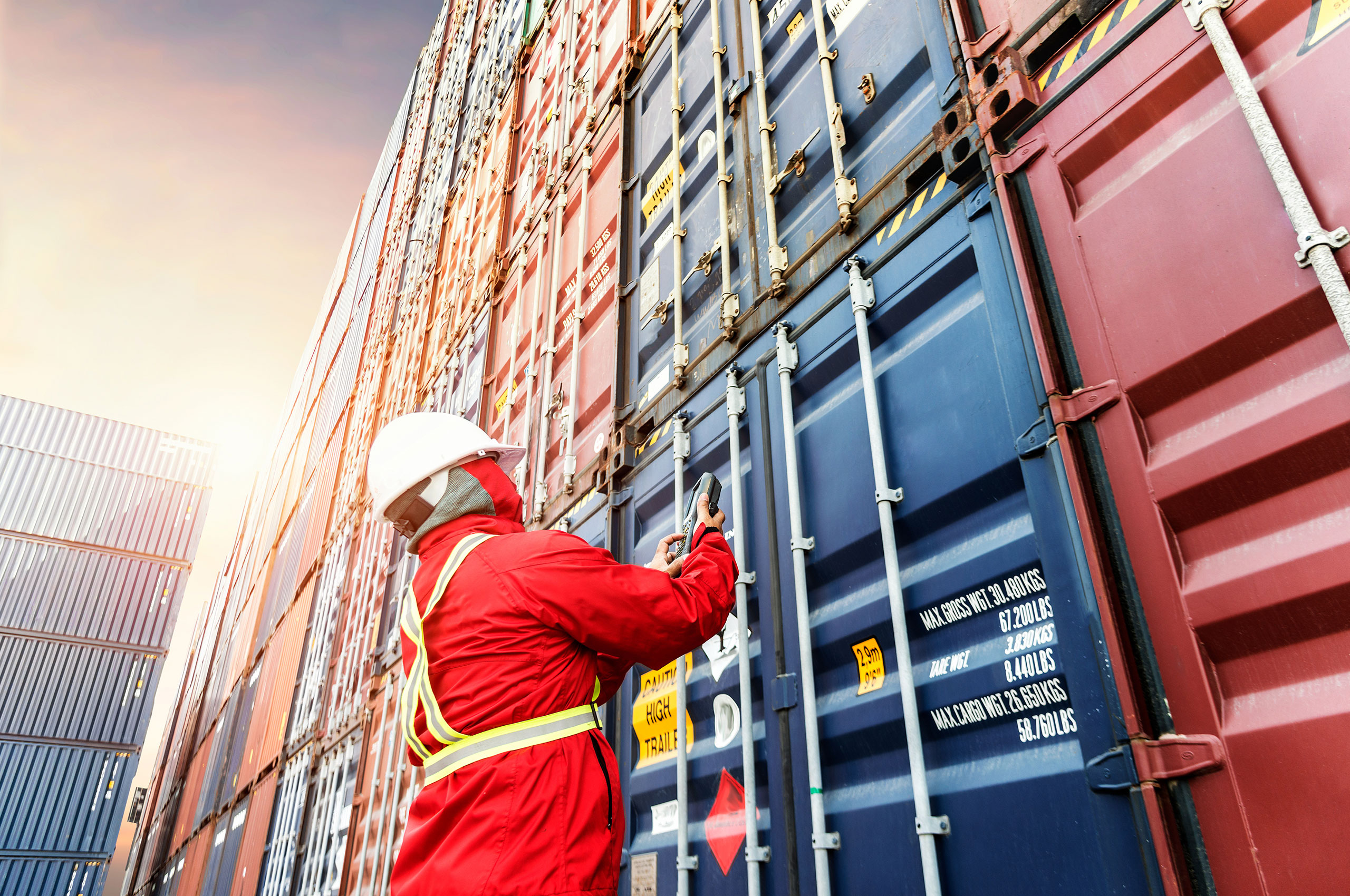 Customs-Control_Image_2560x1700